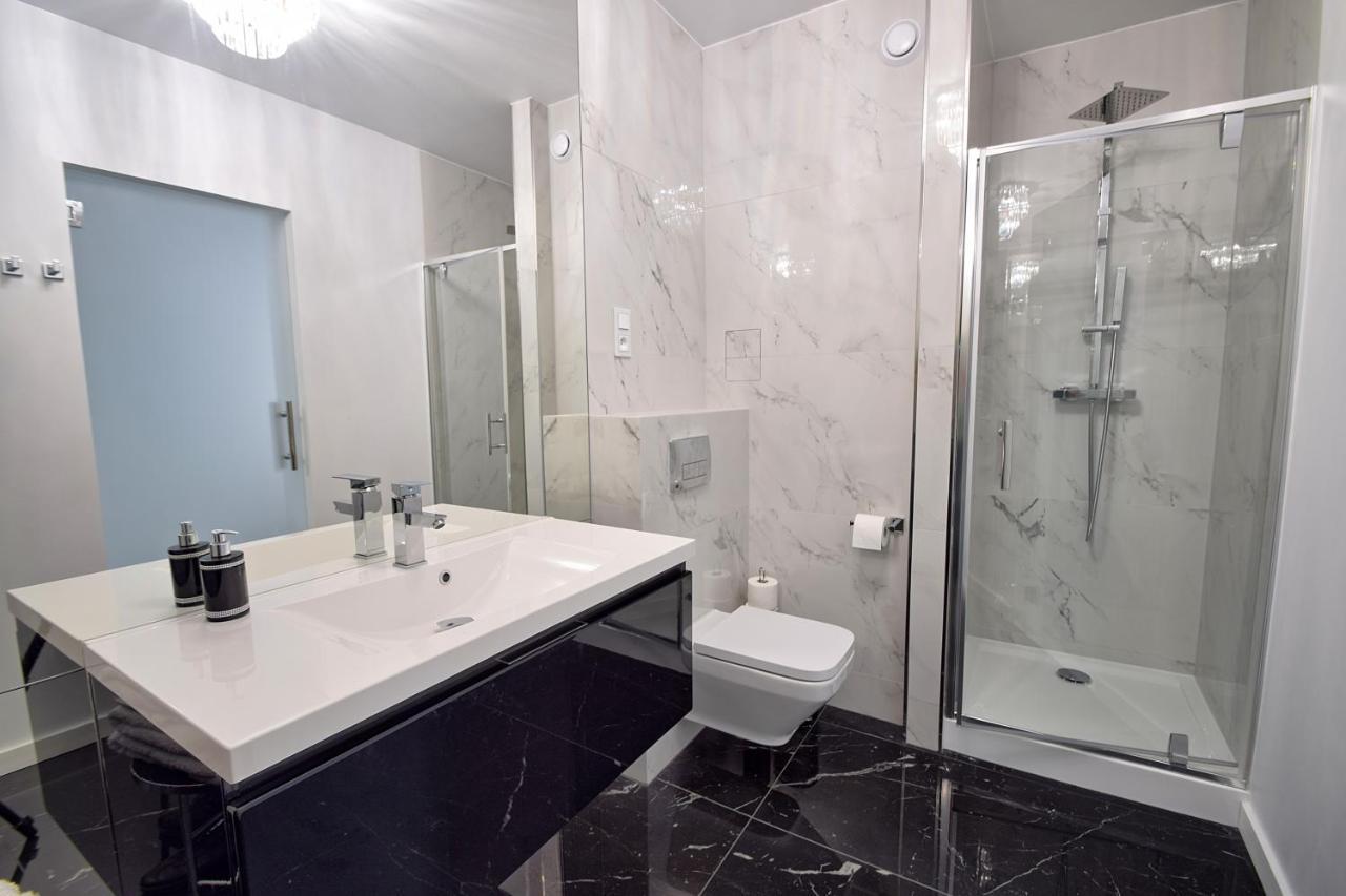 Crystal 80m Od Plazy, Przy Latarni Morskiej *